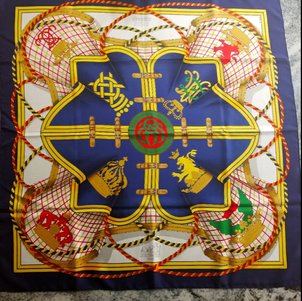 Hermes Grande Tenue Authentic Vintage Silk Scarf